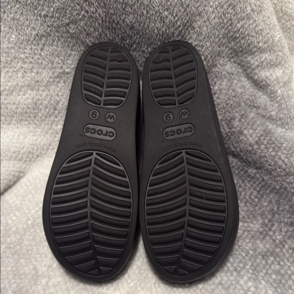 Black Crocs Slide Sandals - Picture 4 of 6